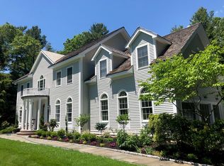 7 Powder House Rd, Dover, MA 02030