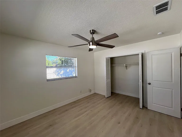 2502 Tropical Shores Dr SE — Photo 15