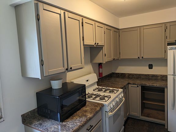 4th image of 529 Calder Ave