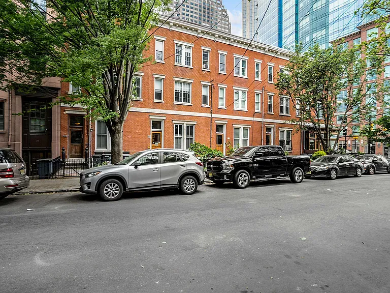 66 Sussex St #2 — Photo 18
