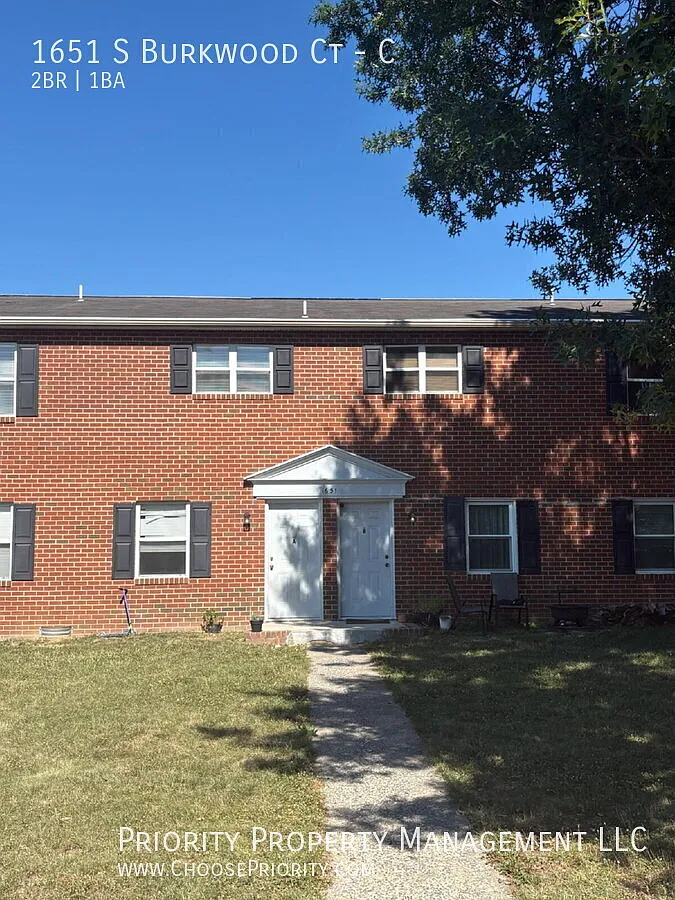 2-Bedroom Apartment in Harrisonburg Welcome to 1651 S Burkwood Ct, Unit C!" — Photo 1