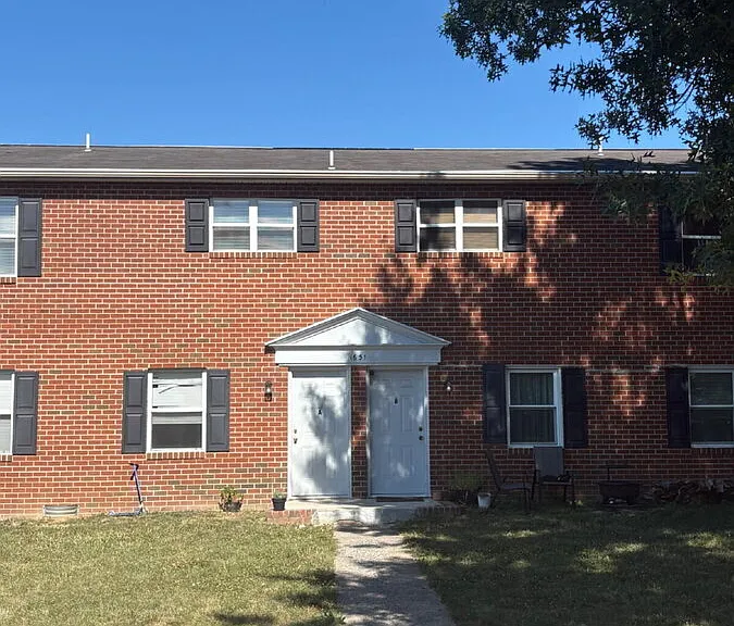 1651 S Burkwood Ct #C — Photo 1