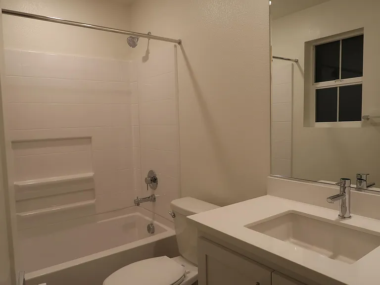3rd floor bedroom dedicated bathroom
