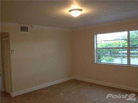 2nd image of 110 SE 2nd St APT 211