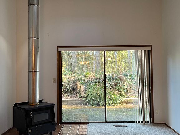 2nd image of 3220 Mayfair Dr SW #B