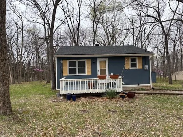 29 Enchanted Ln, Linn Valley, KS 66040