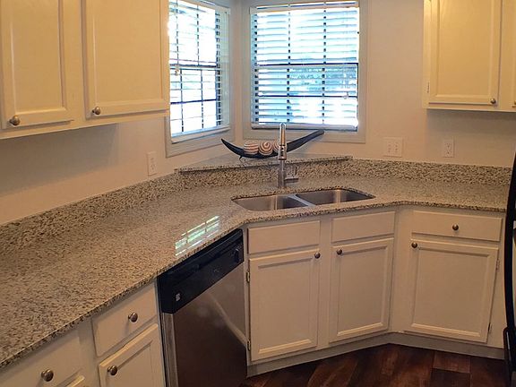4th image of 100 Lake Vista Dr