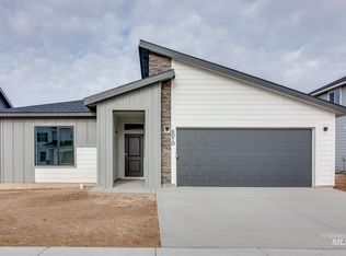 4020 E Jamestown Dr, Nampa, ID 83686