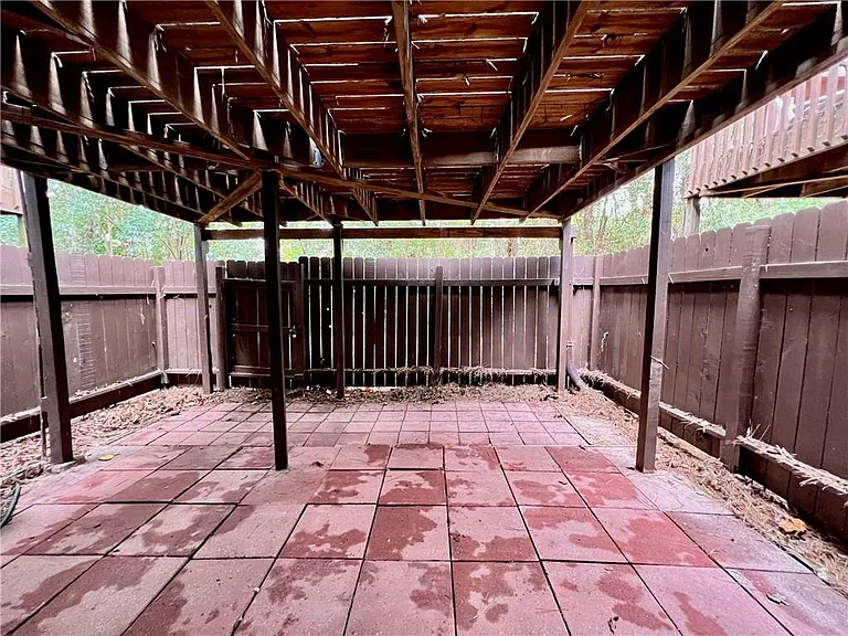 1502 Queen Anne Ct — Photo 20