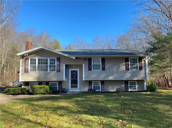 1604 Jackson School House Rd, Pascoag, RI 02859
