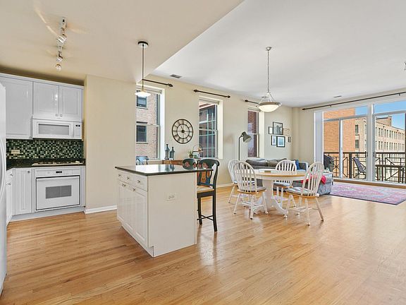 5th image of 1350 W Fullerton Ave APT 517