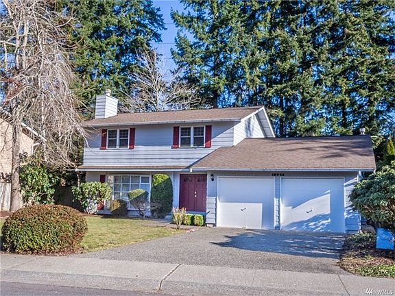 Welcome to Forrest Estates! Classic 2 Story on it's own private sanctuary. Solid home backs to open space and mature trees. Friendly neighbors and fantastic street appeal.
