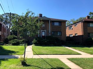 192 E Park Ave #1W, Elmhurst, IL 60126