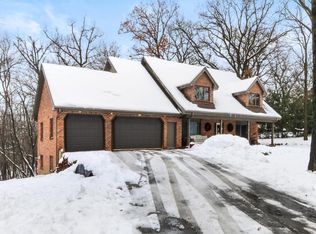 998 Tarrant Dr, Fontana, WI 53125