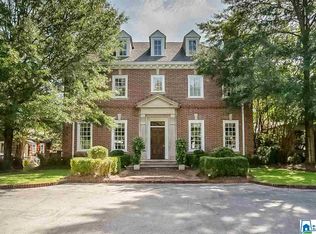 25 Montcrest Dr, Mountain Brk, AL 35213