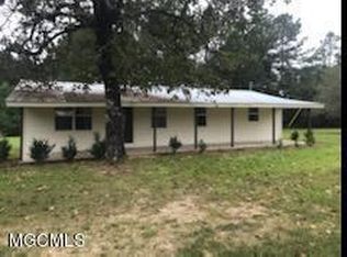 1581 Freeman Town Rd, Richton, MS 39476