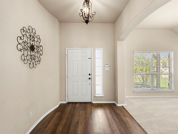 3rd image of 224 Carson Dr