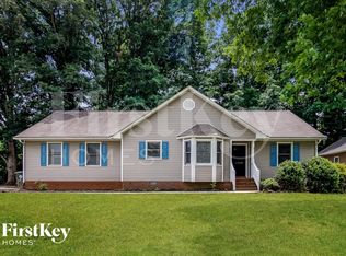 1109 Cedar Ridge Dr, Mebane, NC 27302