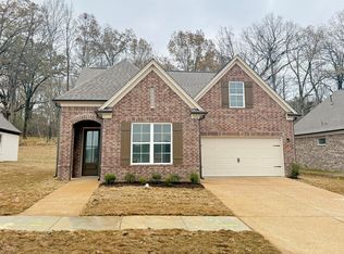 636 Tallahatchie St, Nesbit, MS 38651