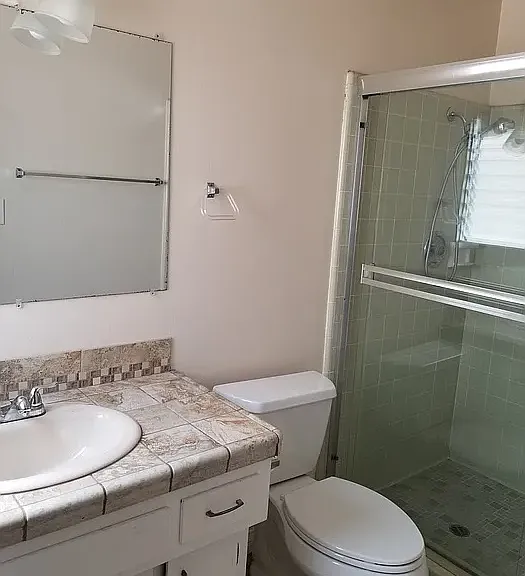617 3rd Ave #8 — Photo 3