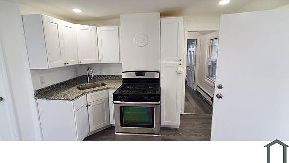 5th image of 2 Ann Pl Floor 2