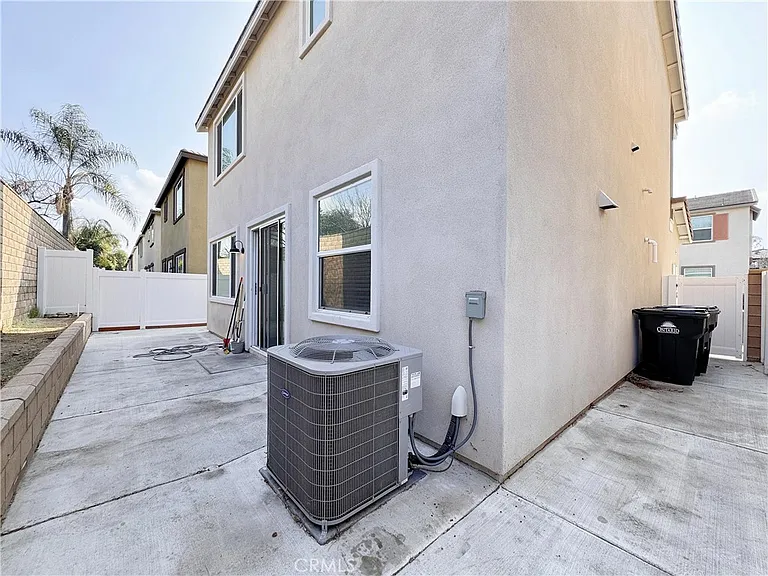 629 E Madeleine Privado — Photo 22