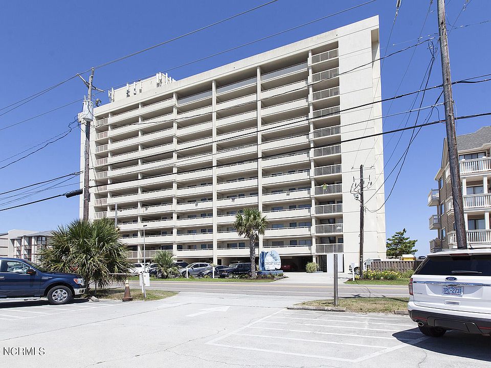 1st image of 1403 S Lake Park Blvd #506