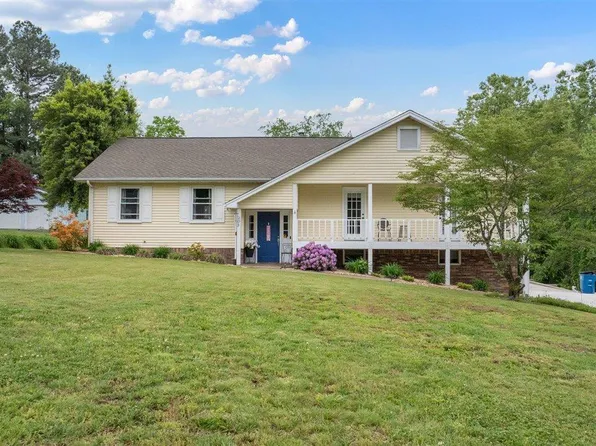 201 Golf Course Est, Glasgow, KY 42141