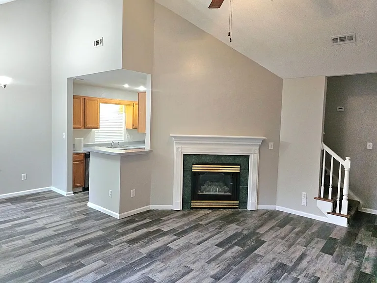 152 S Fairfield Dr — Photo 9