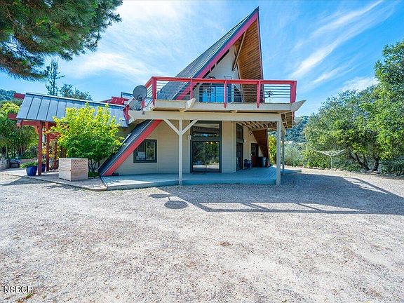 2nd image of 1012 Upper Los Berros Rd