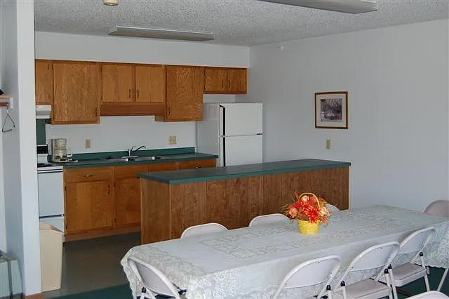 COMMUNITY ROOM