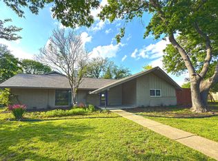 3229 Merrell Cir, Dallas, TX 75229