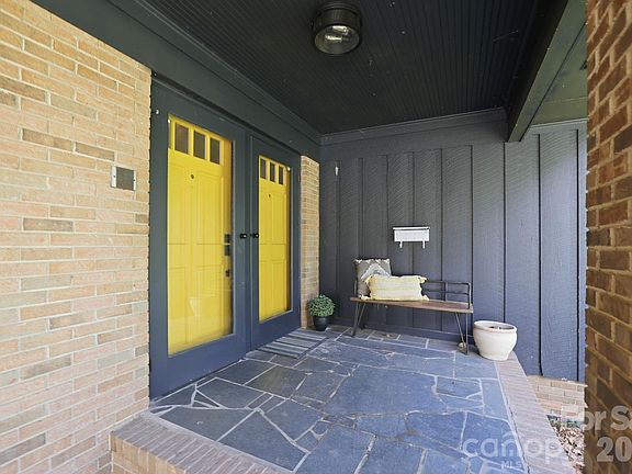 2nd image of 3034 Eastburn Rd