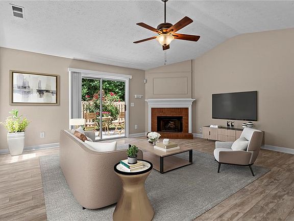2nd image of 3803 Ethridge Pl NW