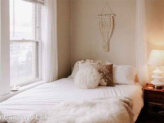 4th image of 3219 Lyndale Ave S #102