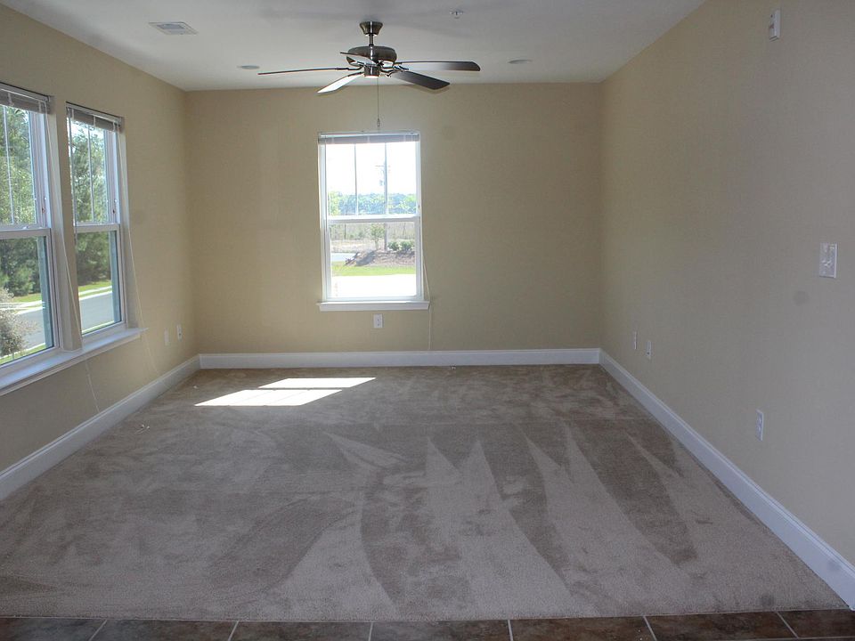 2nd image of 101 Leadoff Dr Unit A