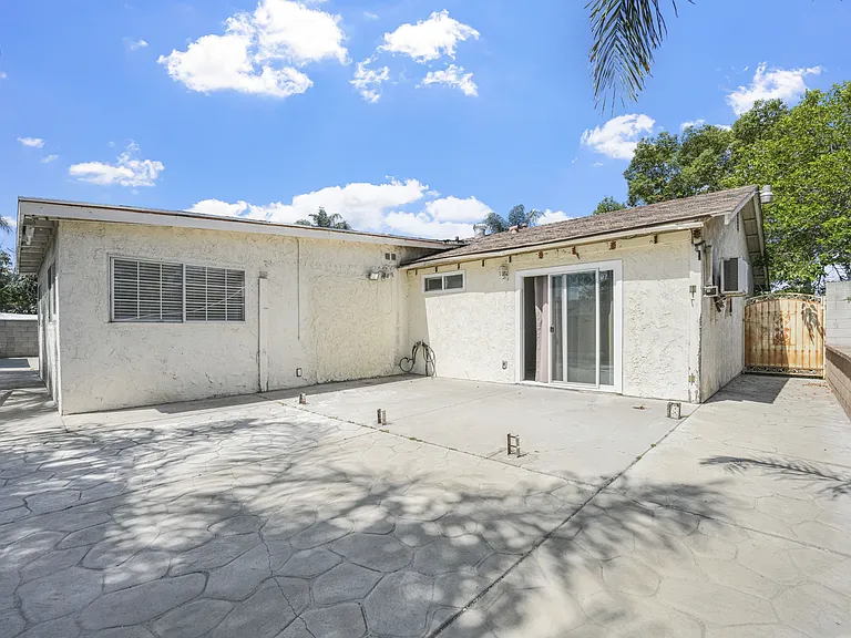 8523 Jasper St — Photo 17