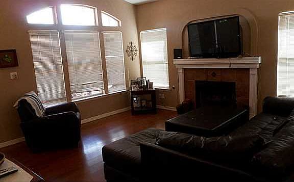 2nd image of 1409 Luz De Sol Dr