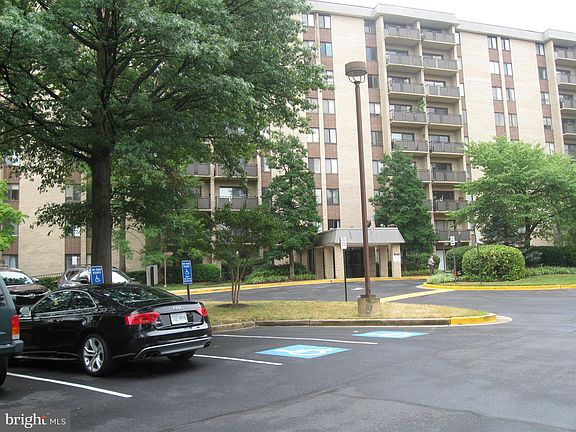 2nd image of 3101 S Manchester St APT 613