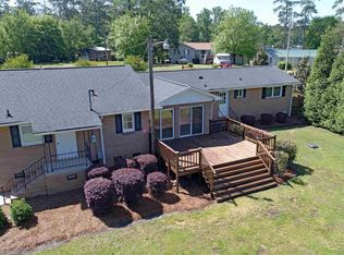 428 W Point Dr, Gilbert, SC 29054