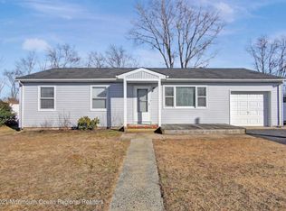 253 Hamilton Dr, Toms River, NJ 08753