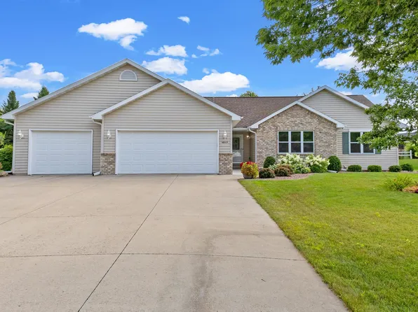 W6415 Boonesborough Dr, Greenville, WI 54942
