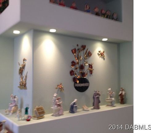 5th image of 10 Meadow Brooke Ln