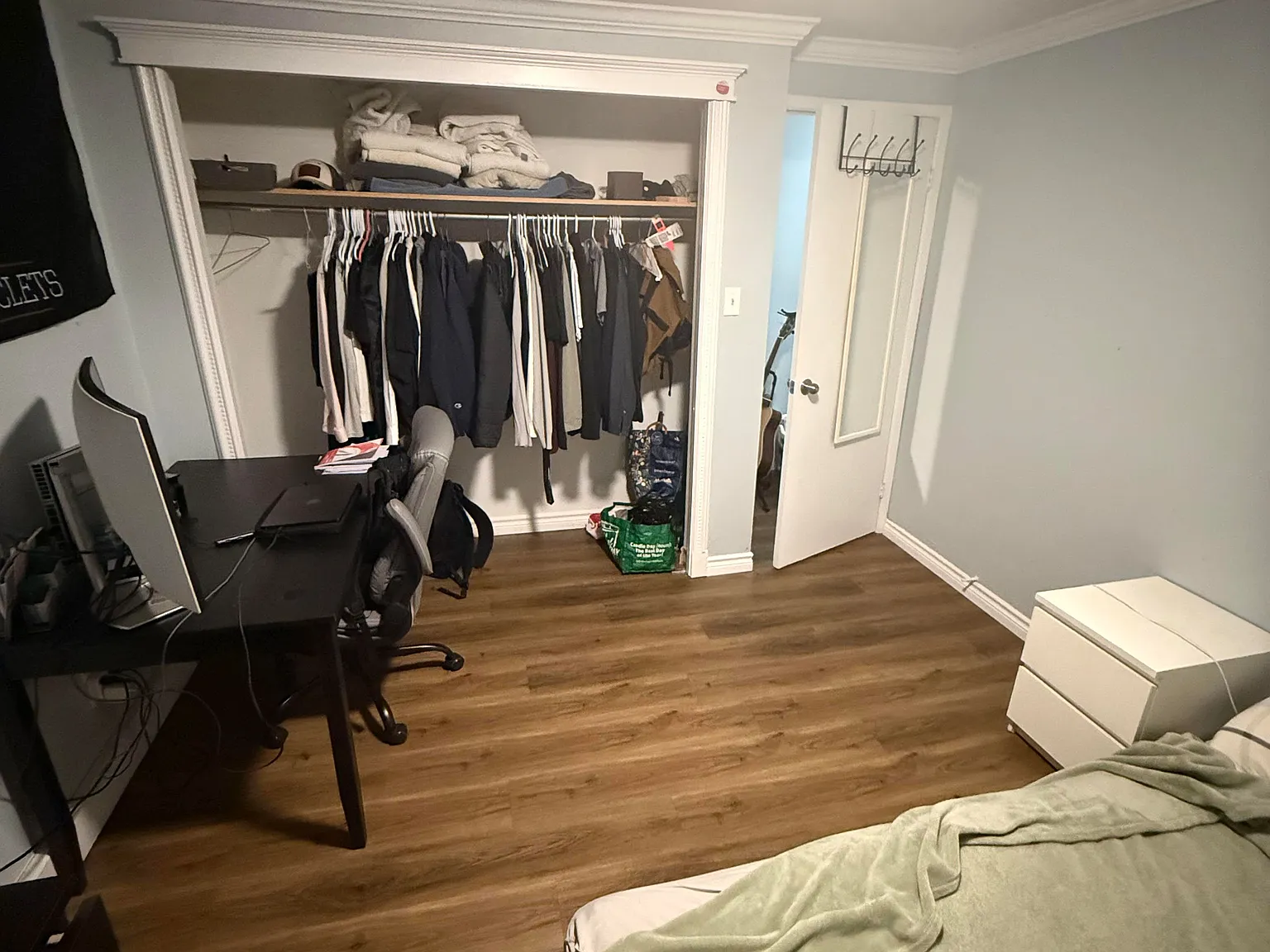 4 bed, $2,700 — Photo 4