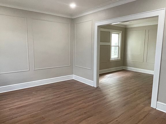 2nd image of 37 Western Pkwy Floor 1