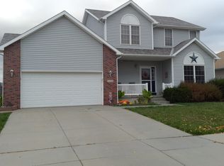 5424 NW 4th St, Lincoln, NE 68521