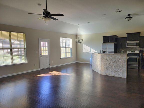 5th image of 7557 Wickett Ln