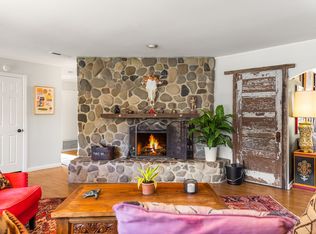 1111 Arcata Rd, Ojai, CA 93023