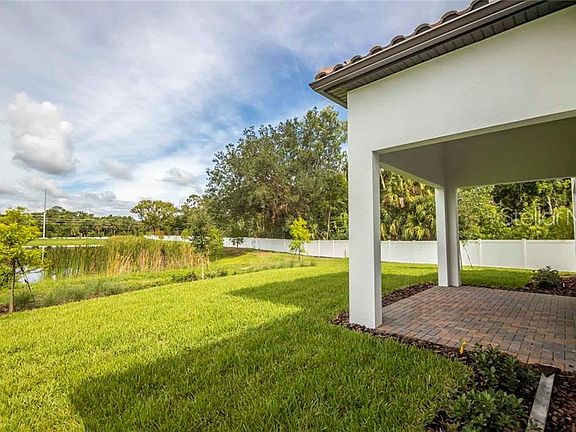 3rd image of 11642 Meadow Grove Cir