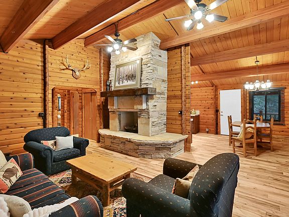 5th image of 1058 W Acorn Ln N #46